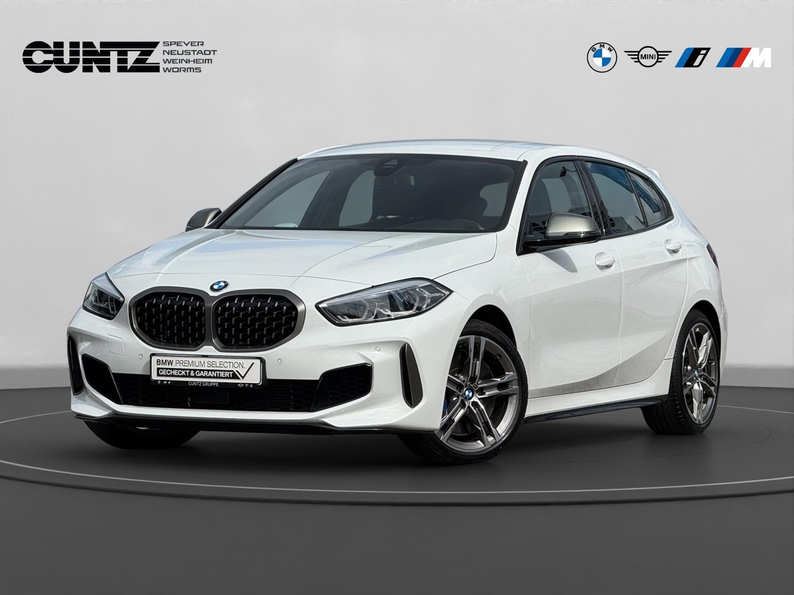 BMW M135i xDrive Lordosenstütze HiFi-Lautsprecher Si
