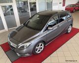 Mercedes-Benz B 200 *AHK*Comand*Panorama*Xenon*SportPaket* - Mercedes-Benz B 200: Sport