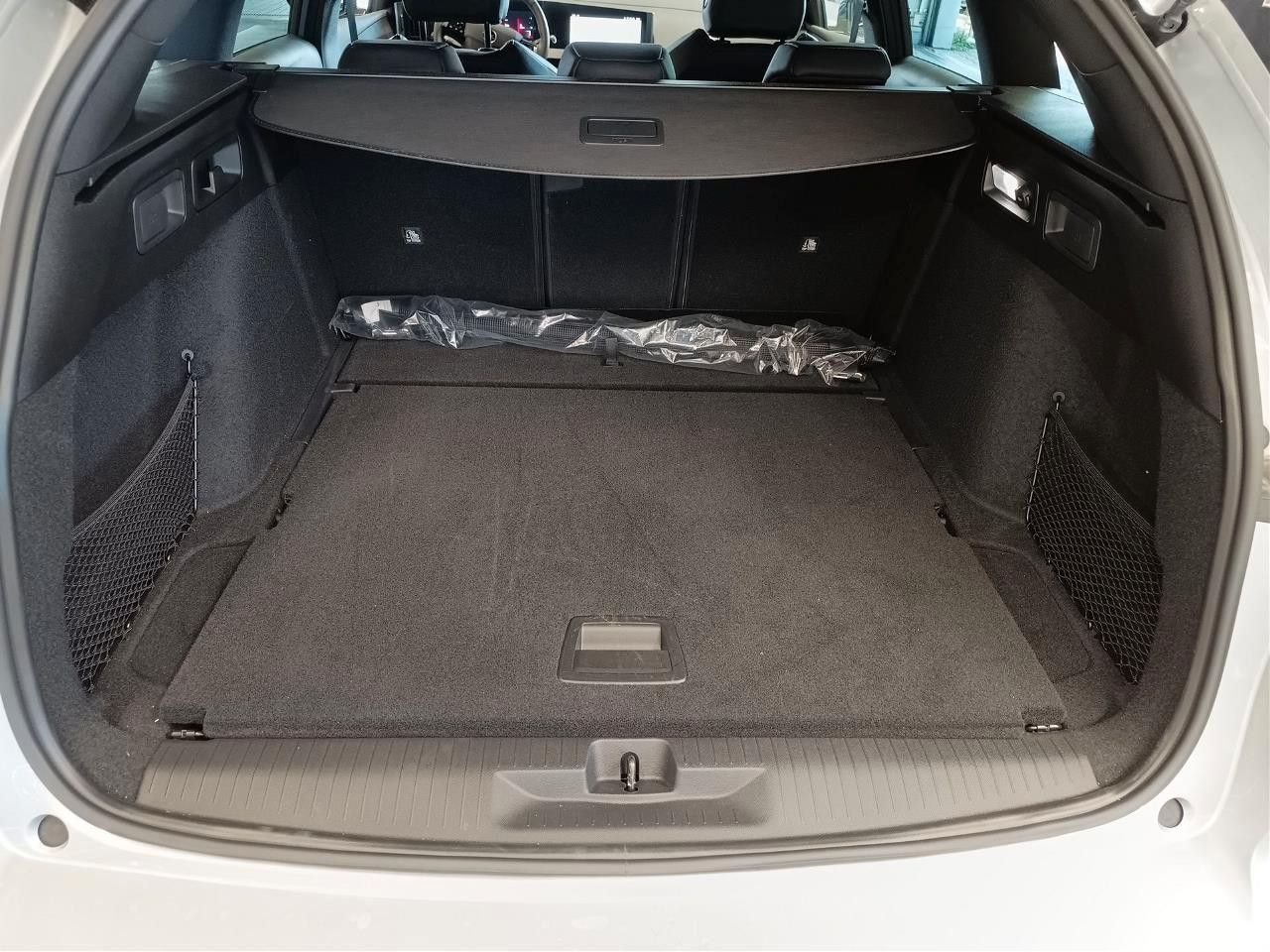 Fahrzeugabbildung Opel Astra L Sports Tourer 1.2 Turbo GS 360,LED,Navi