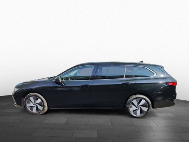 Fahrzeugabbildung Volkswagen Passat BUSINESS 1.5 eTSI DSG AHK SHZ IQDRIVE 360