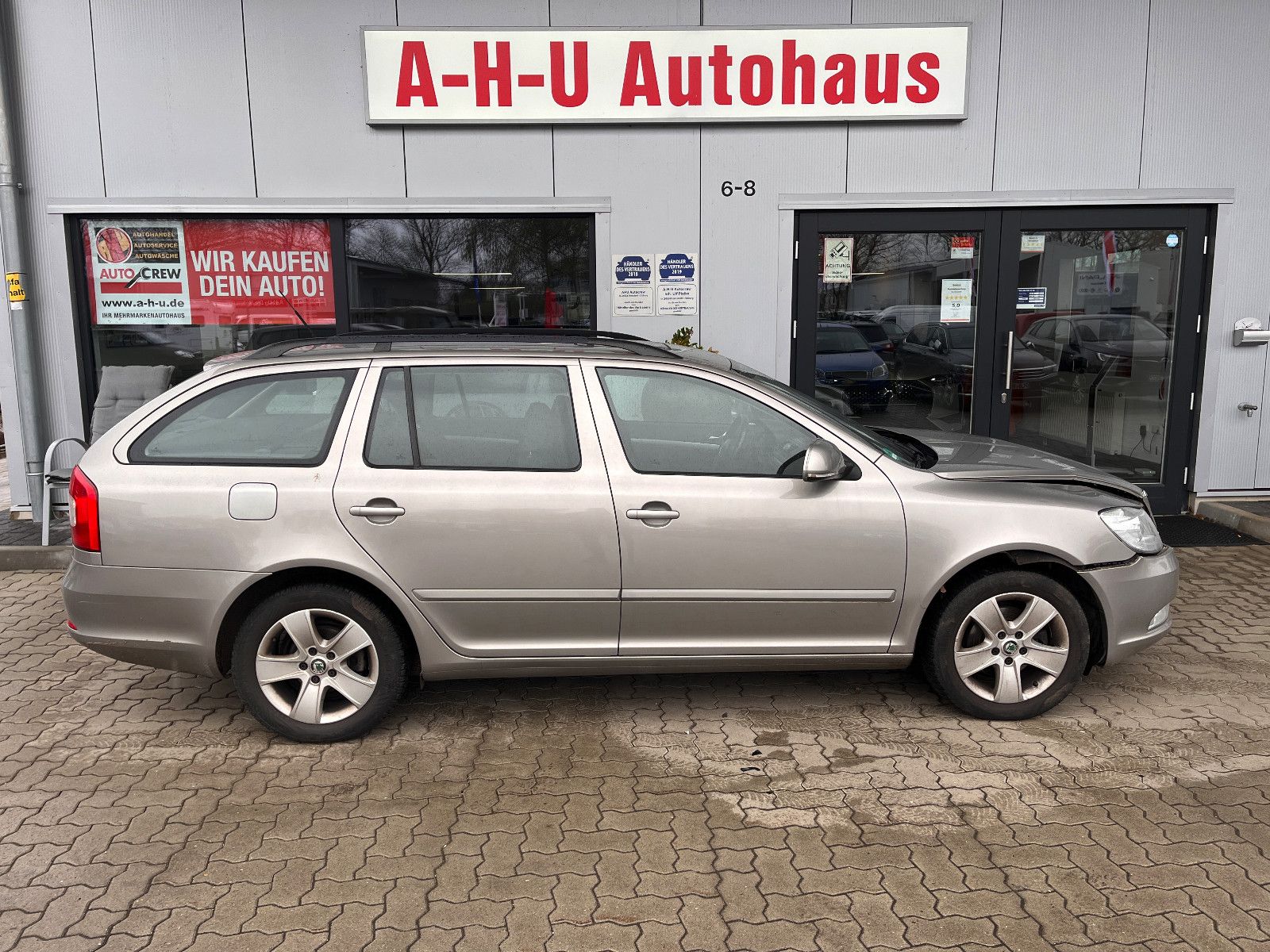 Fahrzeugabbildung SKODA Octavia Combi Elegance