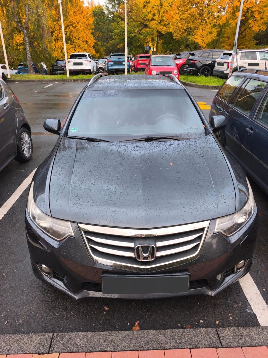 Honda Accord 2011 — rear view