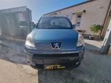 Peugeot Partner Tepee Mix 1.6 HDi 90CV Comfort A - blaue Peugeot Partner Tepee