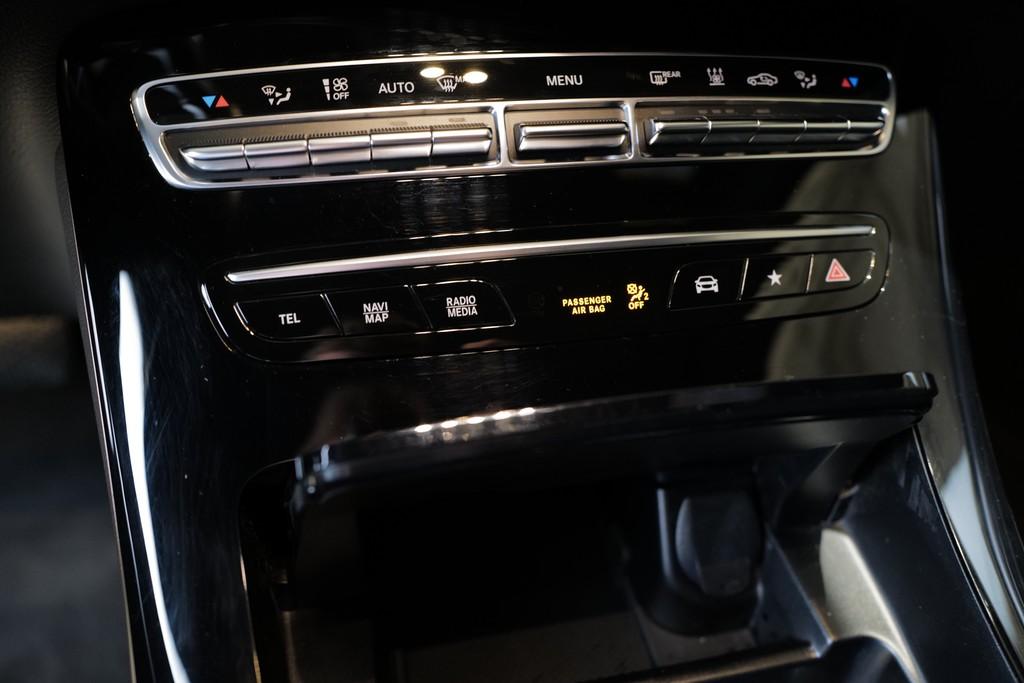 Mercedes-Benz EQC 400 4Matic 4x4 Keyless AHK Multibeam Navi