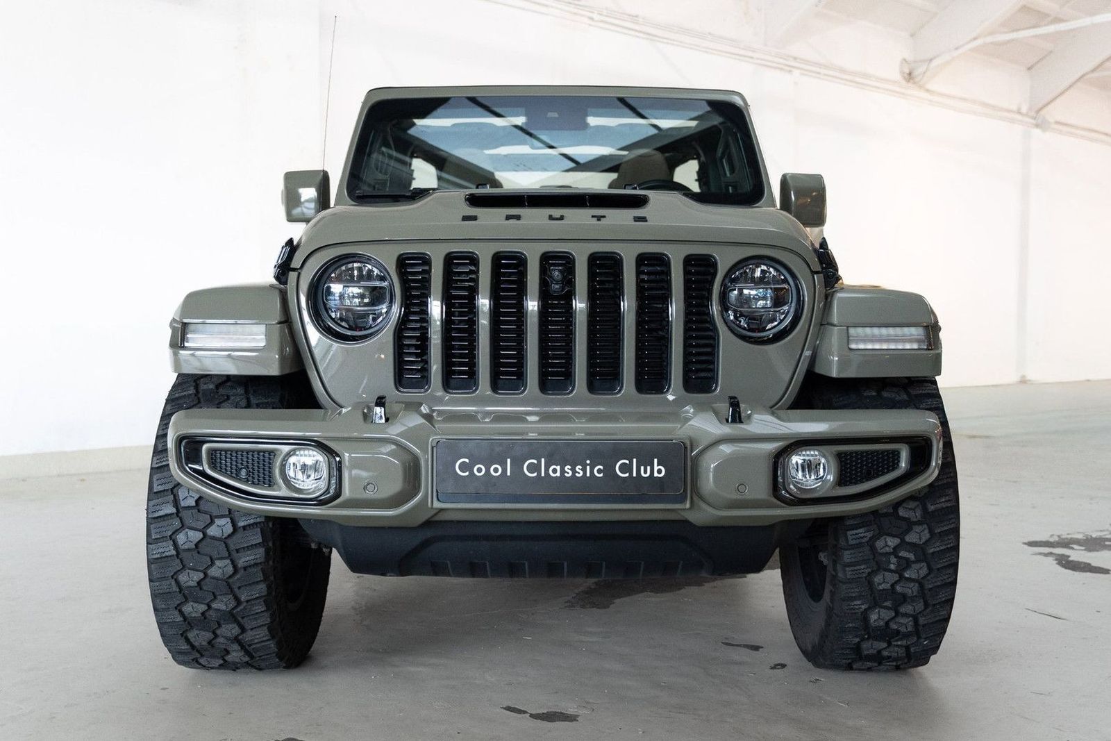 Jeep Wrangler Unlimited 4xe 380 Sahara - BRUTE - Conv imagem 2
