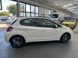 Peugeot 208 Active 1.2 Ltr **70tkm** Panorama-Dach - weiße Peugeot 208