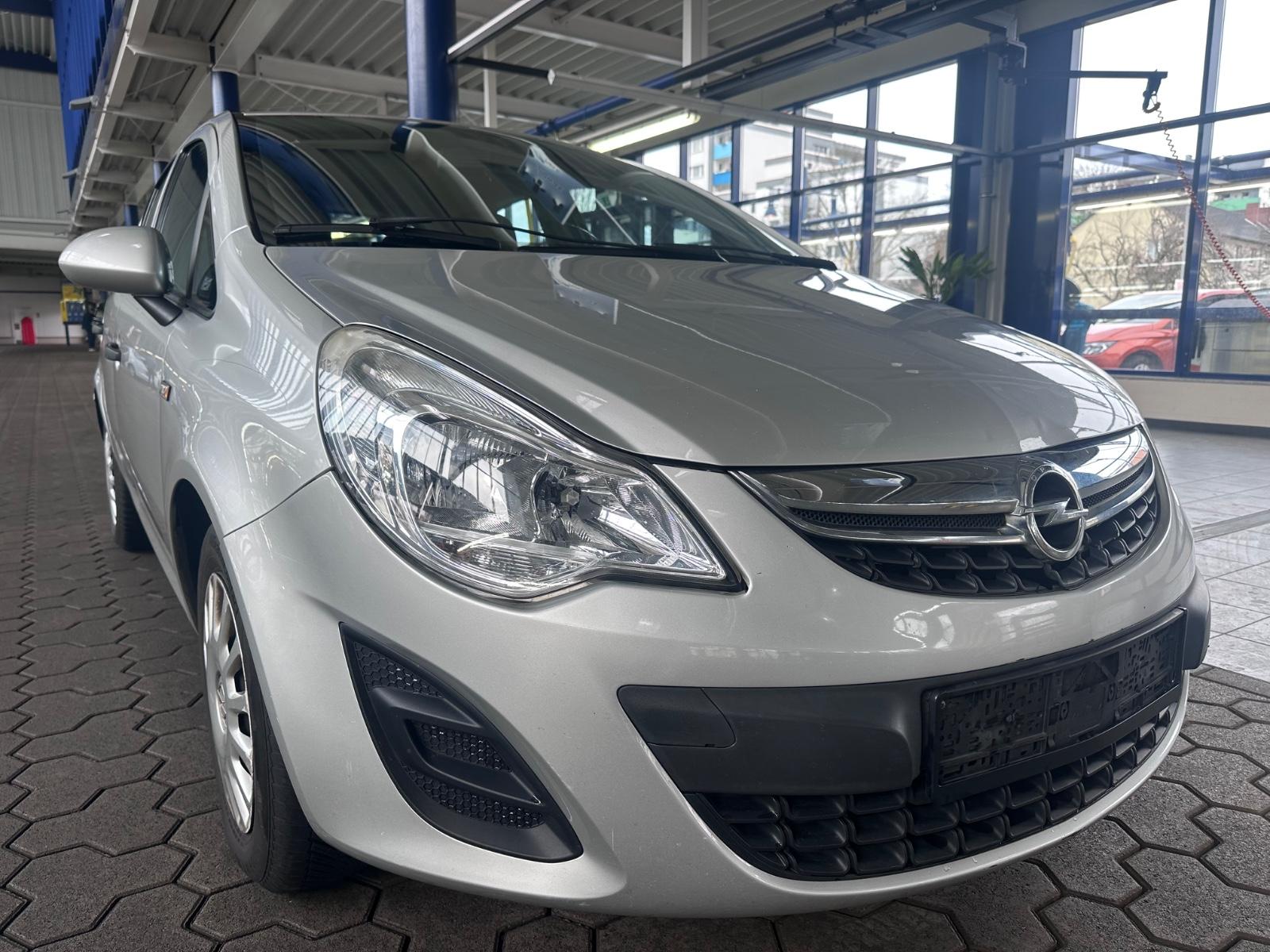 Opel Corsa D Selection EURO 5 / FACELIFT