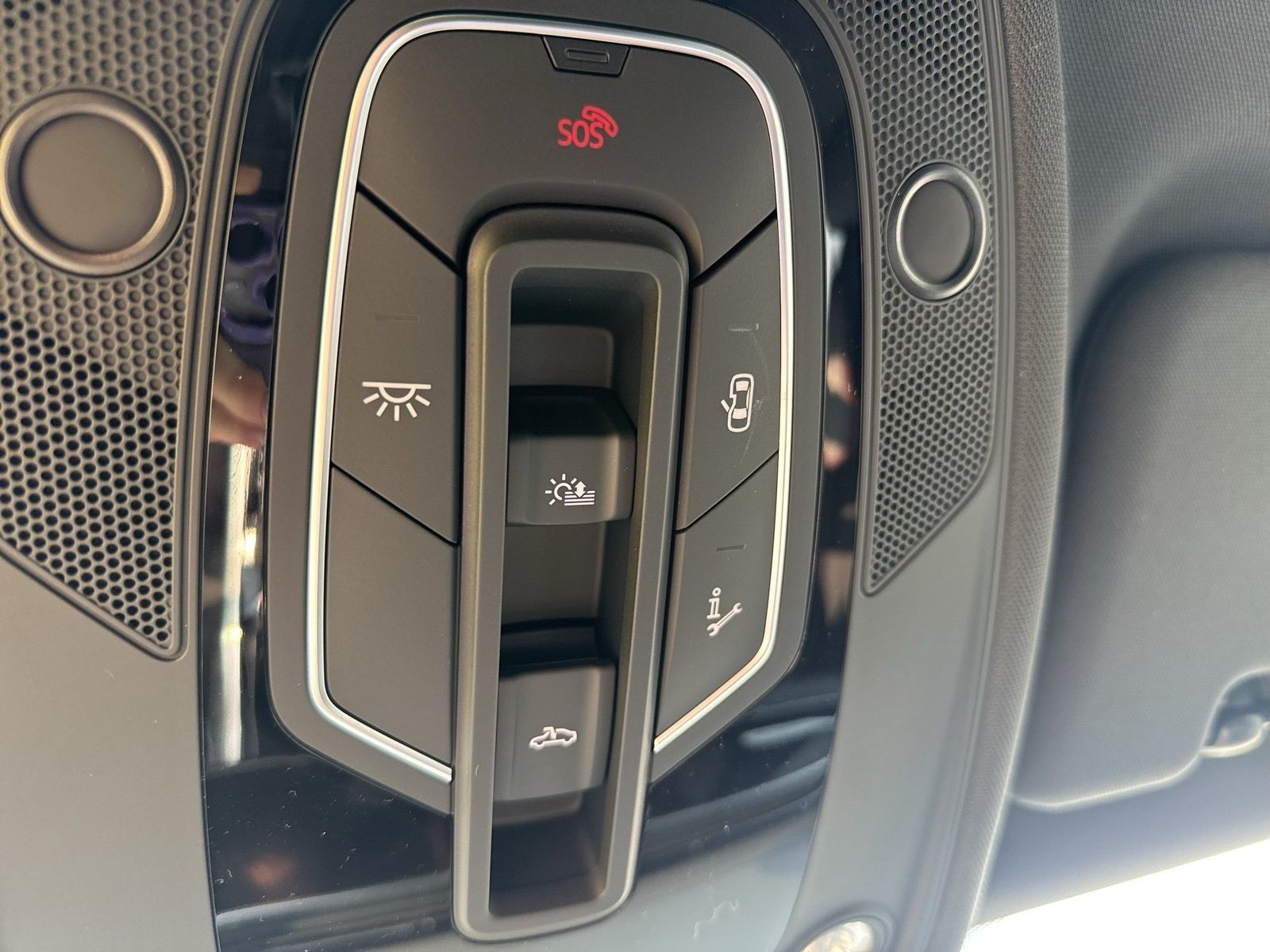 Audi RSQ8 - Bild 25