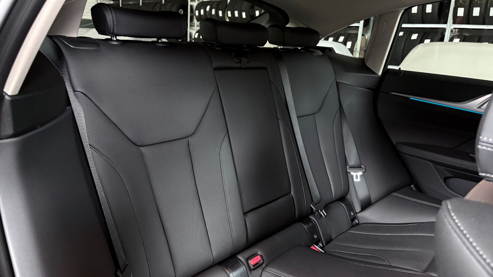 BMW i4 - Bild 24