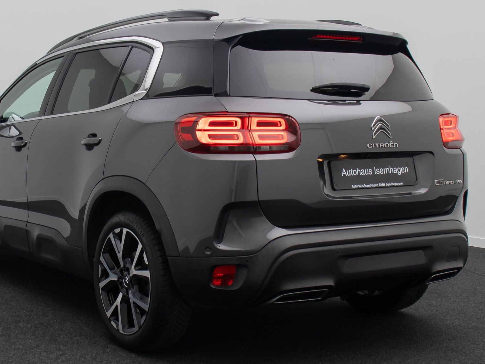 Fahrzeugabbildung Citro&euml;n C5 Aircross SHINE 360&deg;ACC Panorama AHK 19" Voll