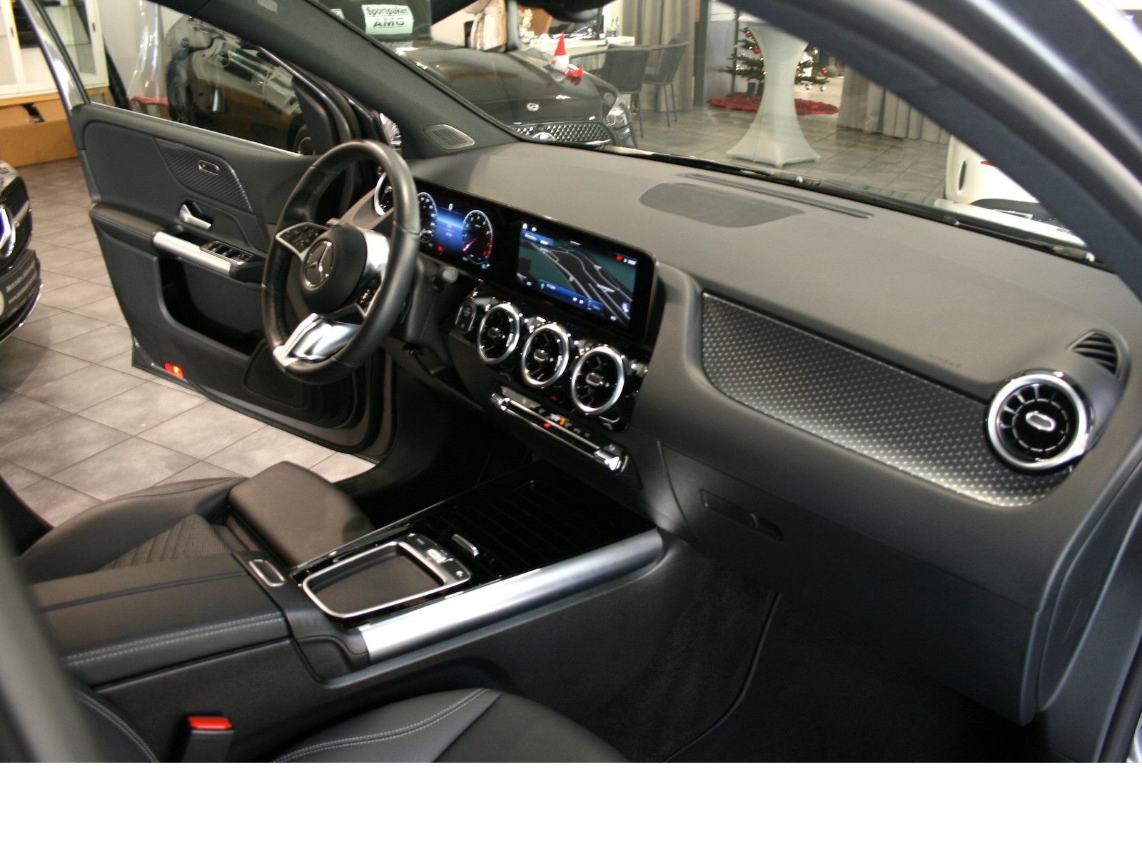 Fahrzeugabbildung Mercedes-Benz B 180 Progres. Advanced *Winter-Paket*LED*Kamera