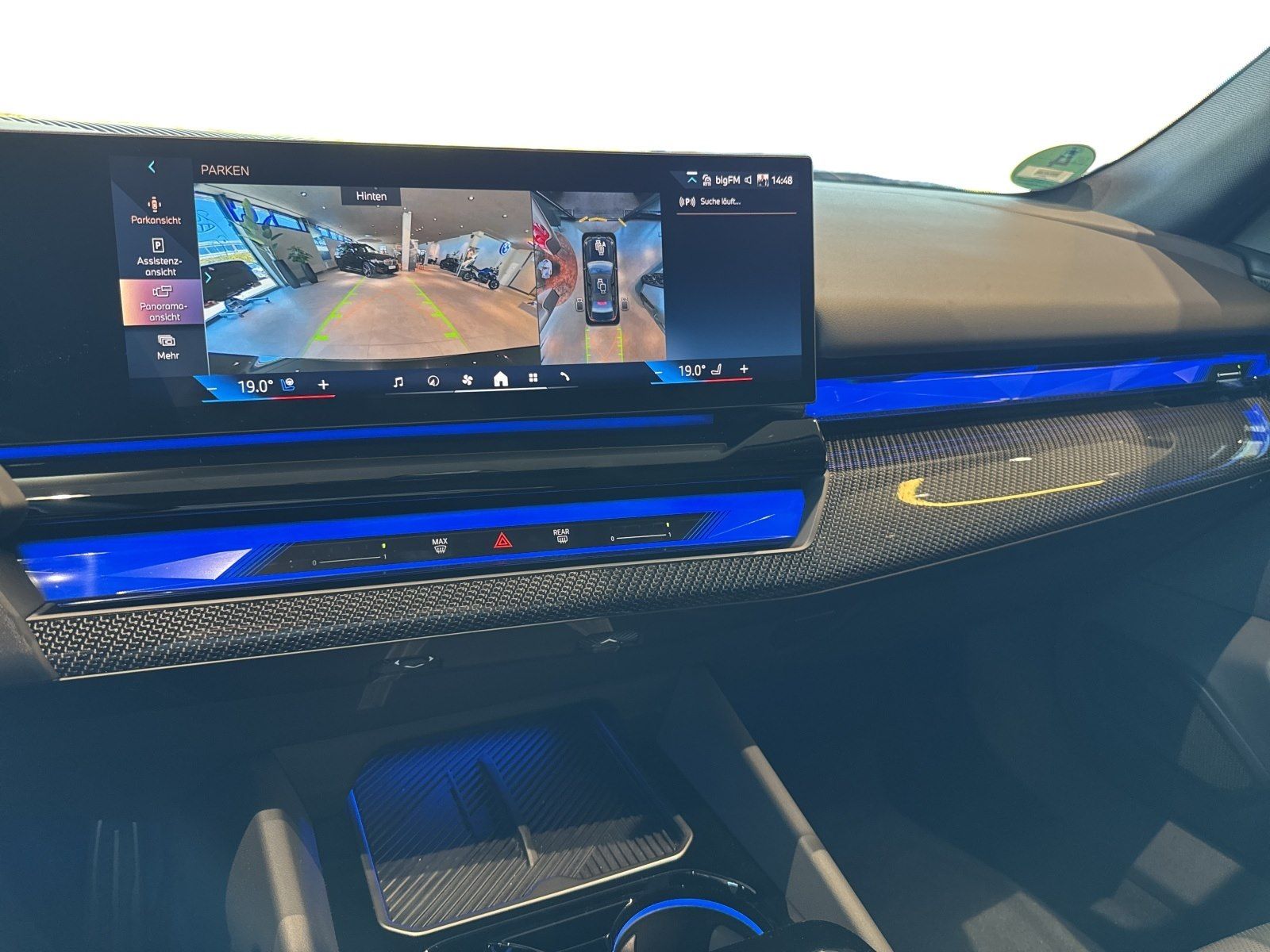 BMW i5 xDrive40 Vollaustattung m. AHK UPE 97.220,-€ foto 13