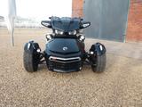 Can-Am Spyder F3 T - Can-Am Quad