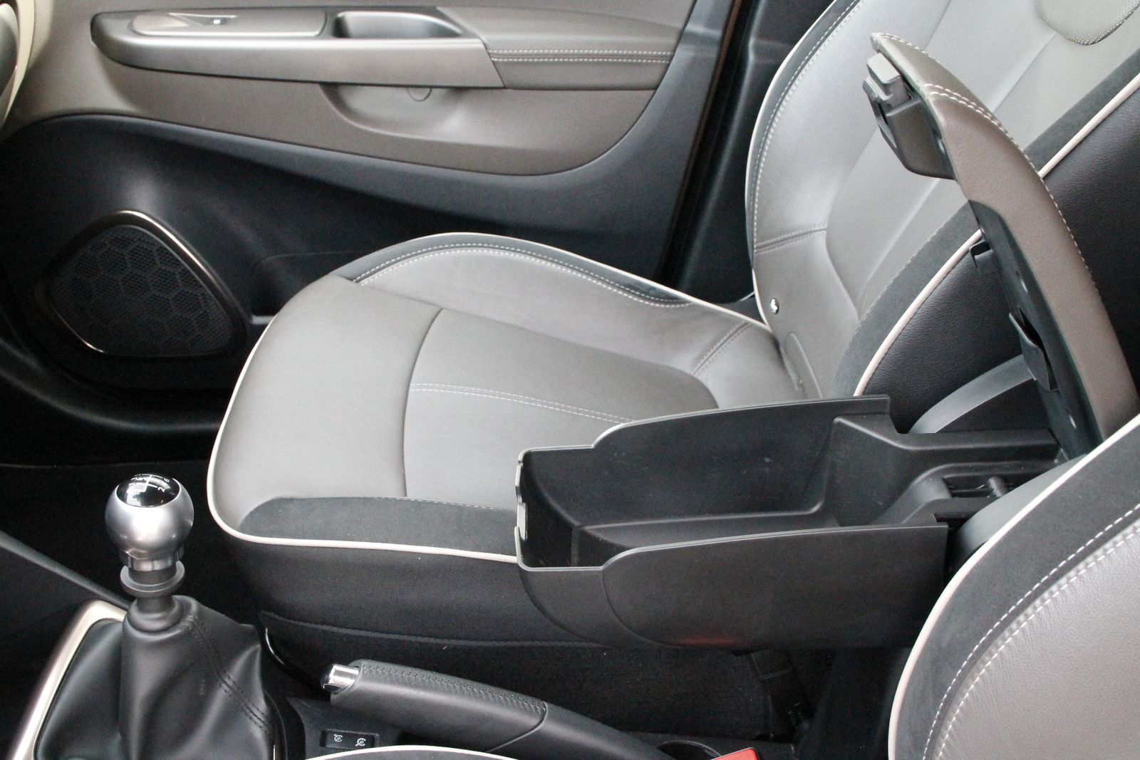 Fahrzeugabbildung Renault Captur Elysee