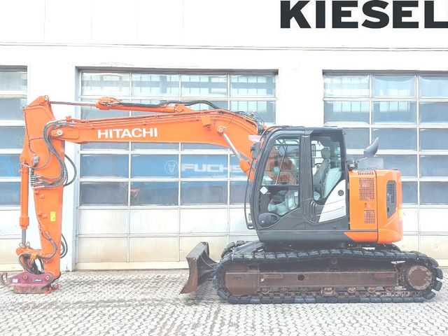 Hitachi ZX135 US-6