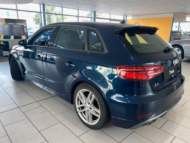 Fahrzeugabbildung Audi A3 Sportback 35 TFSI S-LINE LED/SPORT/SHZ/PDC