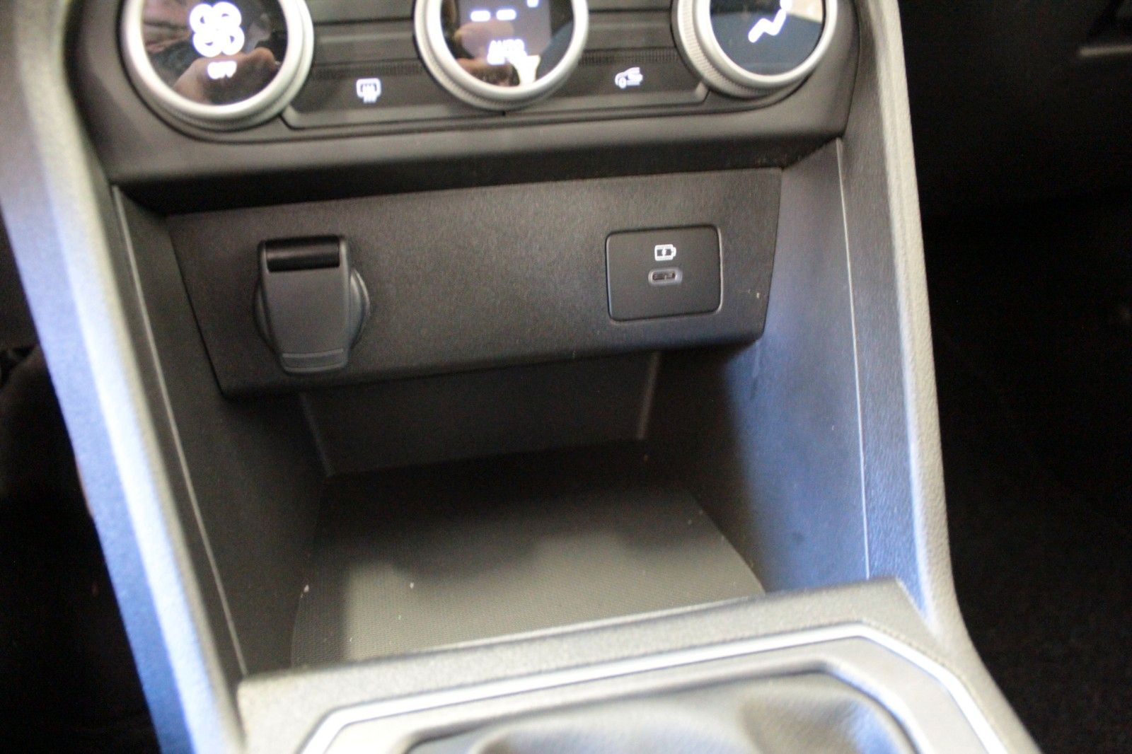 Fahrzeugabbildung Dacia Sandero TCe 90 Stepway auto Expression*Winterp.*