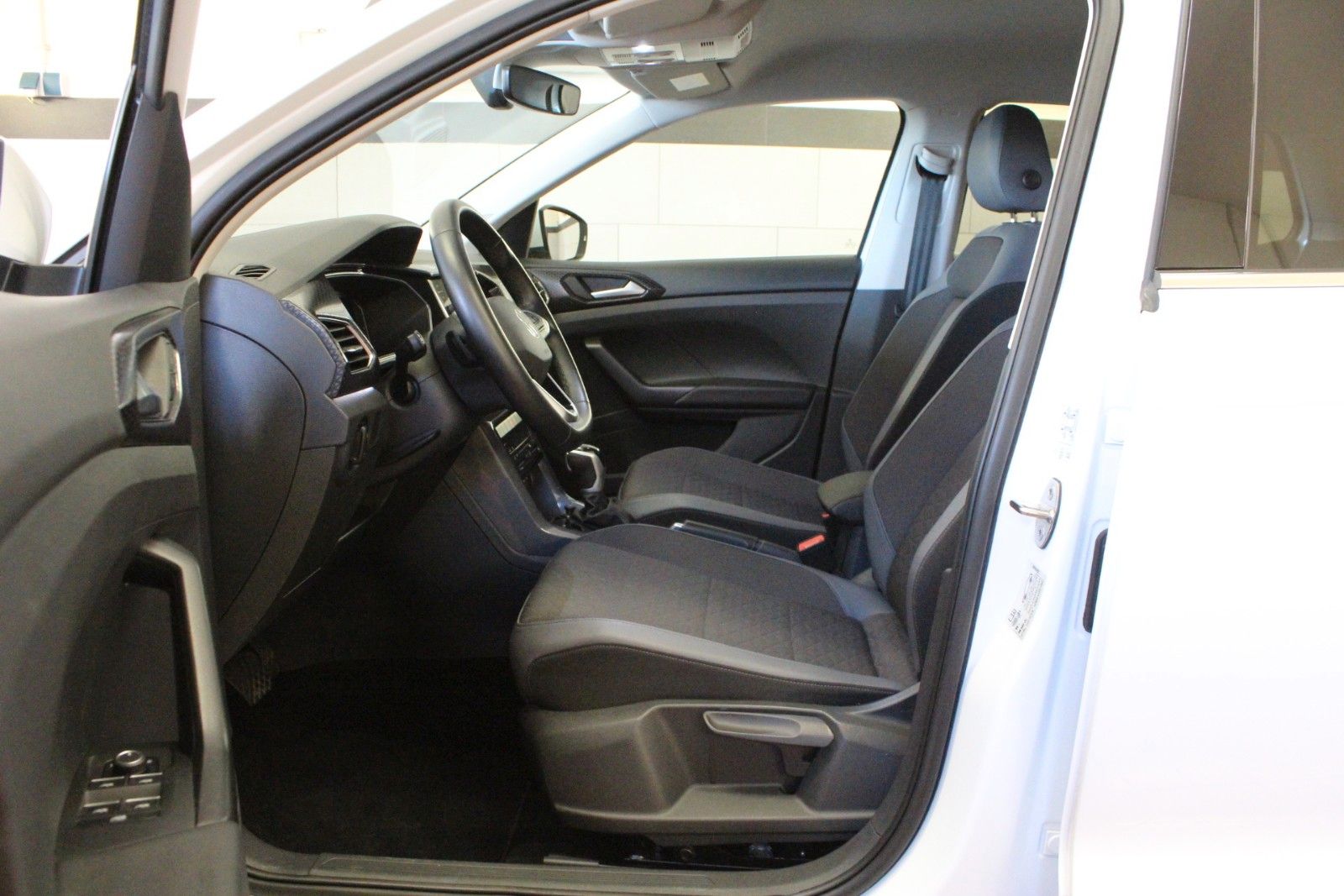 Fahrzeugabbildung Volkswagen T-Cross 1.0 TSI DSG *Sitzhzg*Kamera*AHK