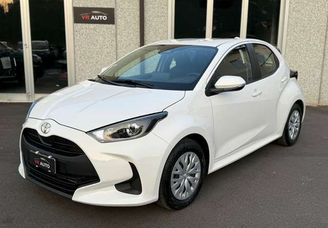 Toyota Yaris - 1