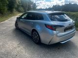 Toyota Corolla 2,0 Hybrid Team Deutsch Touring Spor... - Toyota Corolla: Automatik