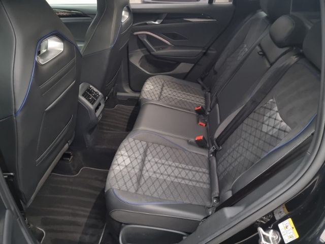 Fahrzeugabbildung Volkswagen Tiguan 1.5 TSI eHYBRID R-LINE MATRIX IQ.DRIVE NA