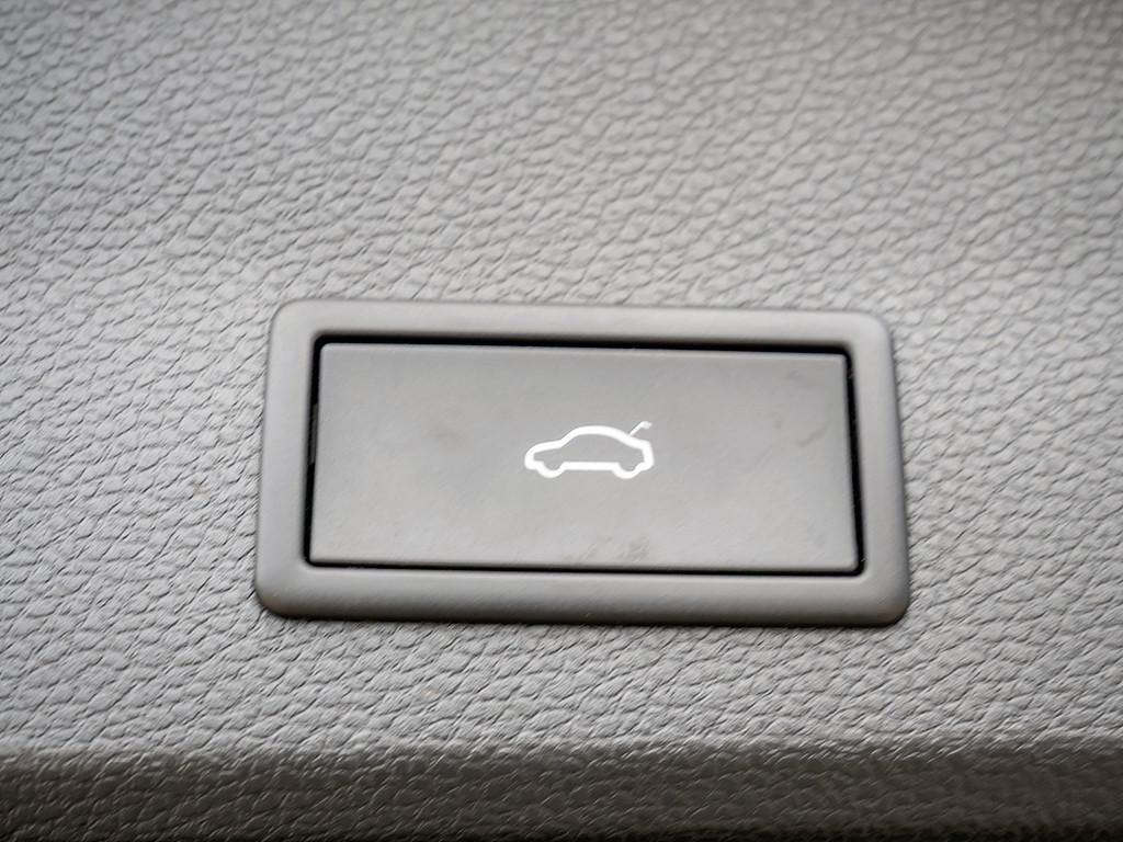 Cupra Ateca 2.0 TSI 4Drive SHZ KAMERA NAVI AHK ACC LED