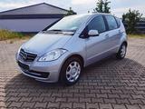 Mercedes-Benz A 160 BlueEFFICIENCY Klima/Sitzh./ESP/BC/CD/NSW - Mercedes-Benz A 160: Blueefficiency