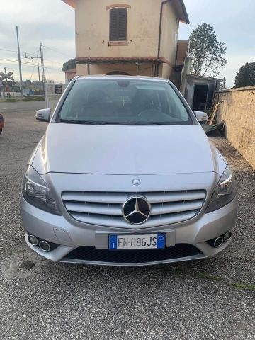 Mercedes-Benz Mercedes-benz B 180