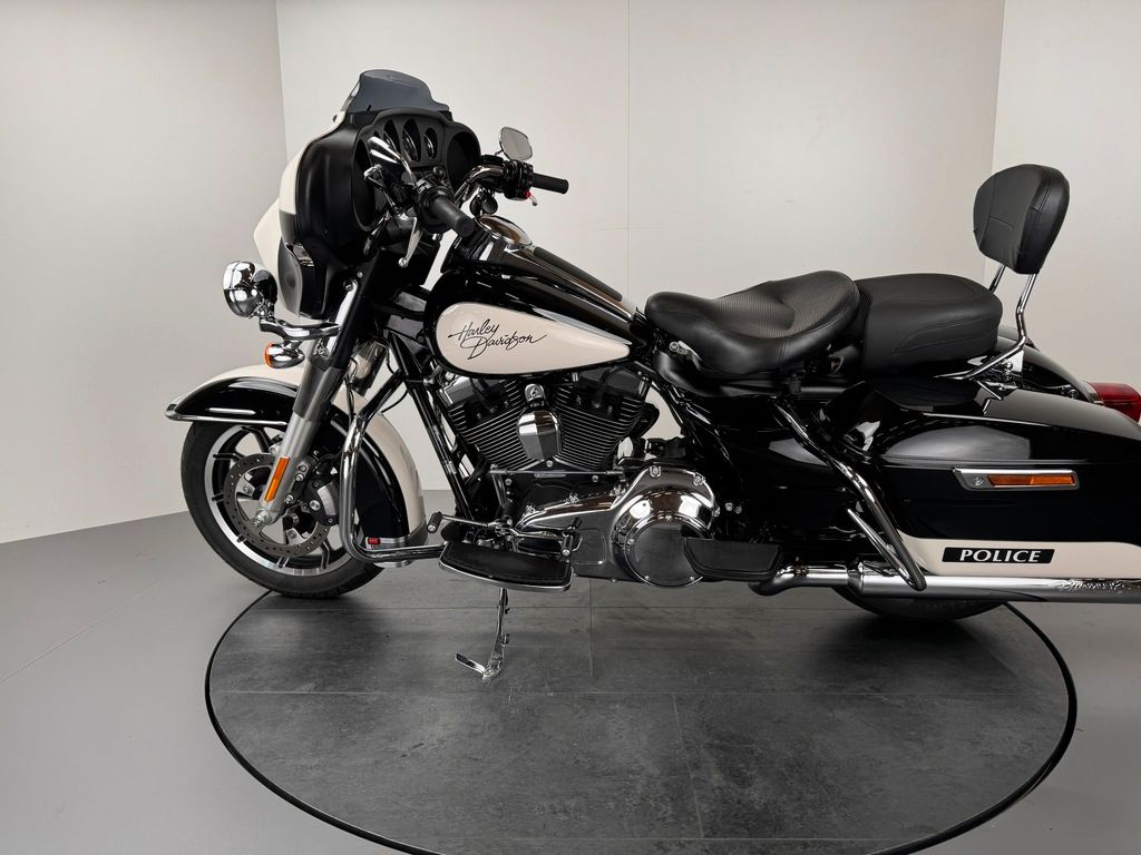 Fahrzeugabbildung Harley-Davidson FLHTP ELECTRA GLIDE POLICE *SAMMLERZUSTAND