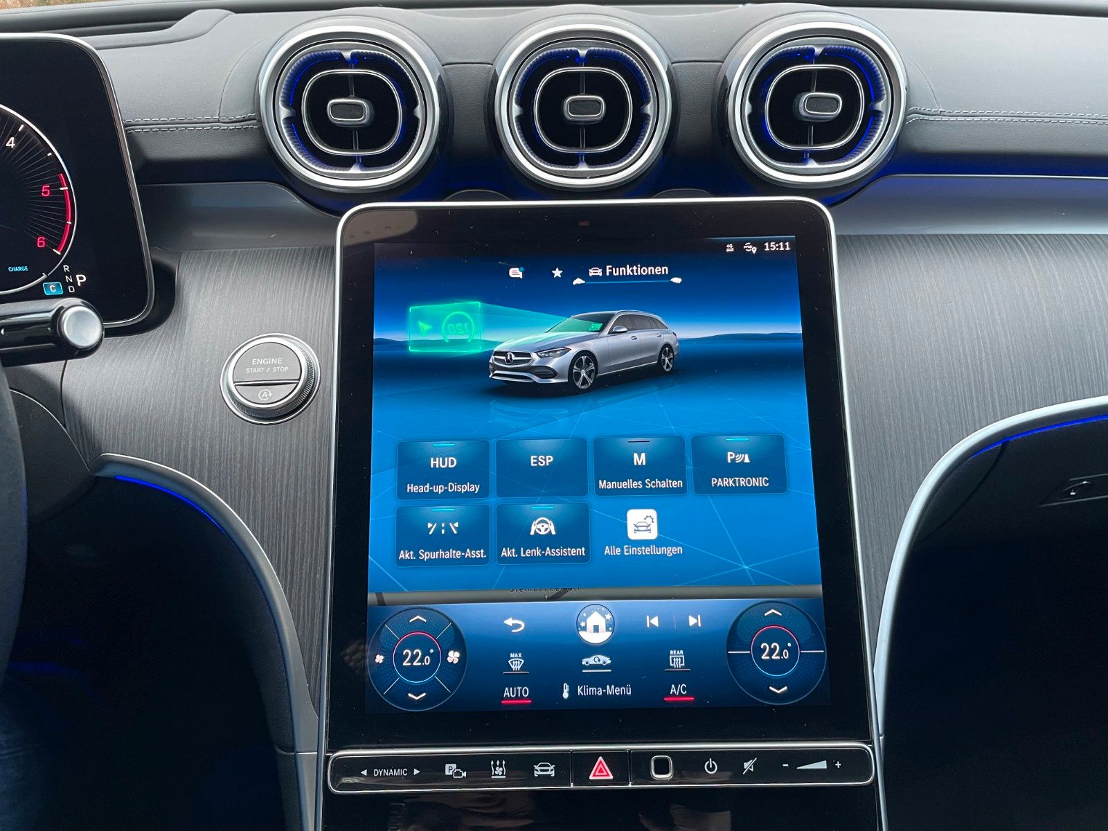 Fahrzeugabbildung Mercedes-Benz C 220 d T AVANTGARDE AHK+HUD+360°+STDH+DISTR