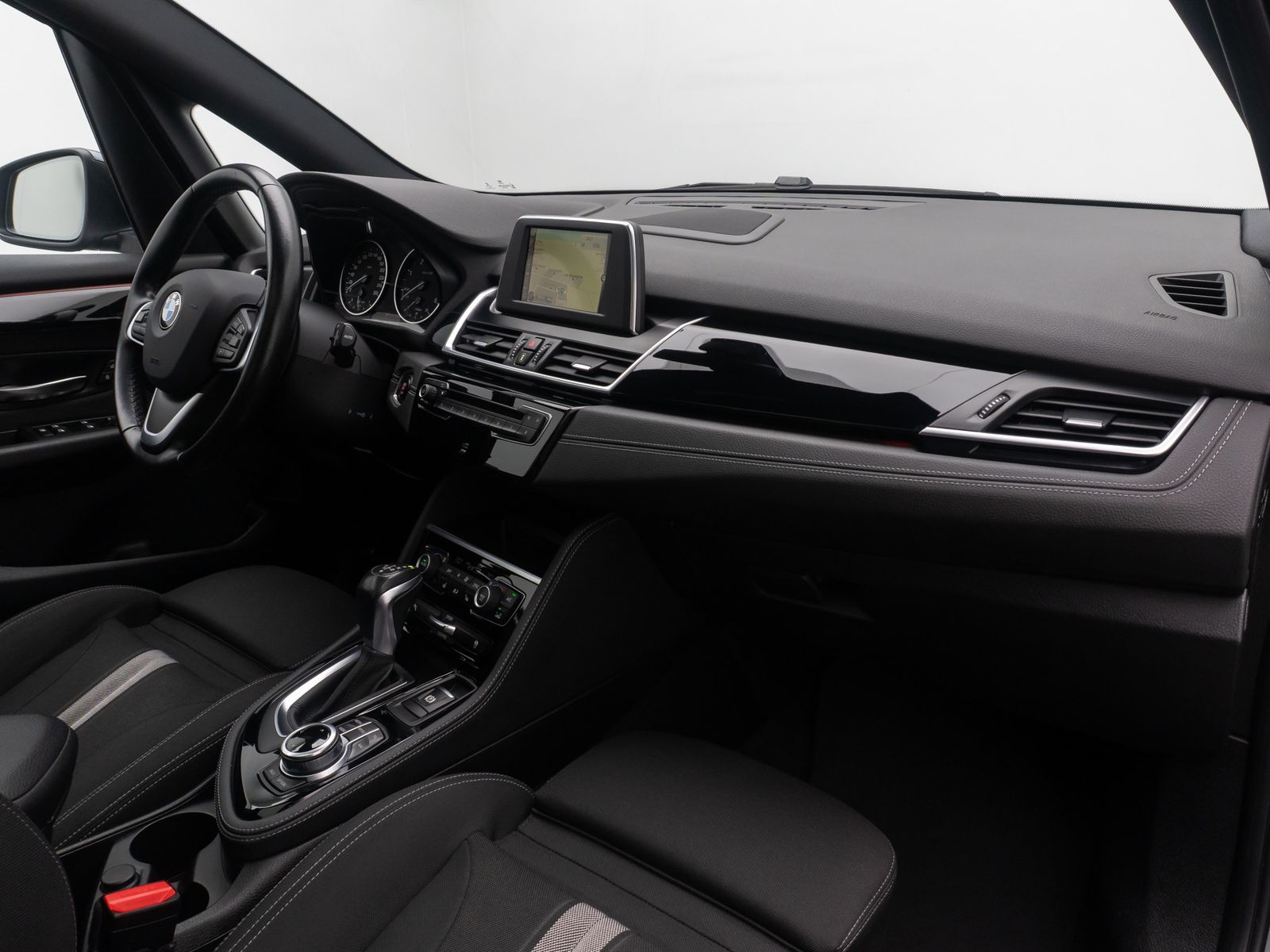 Fahrzeugabbildung BMW 218d Active Tourer Sport Line LED Kamera HiFi Pa