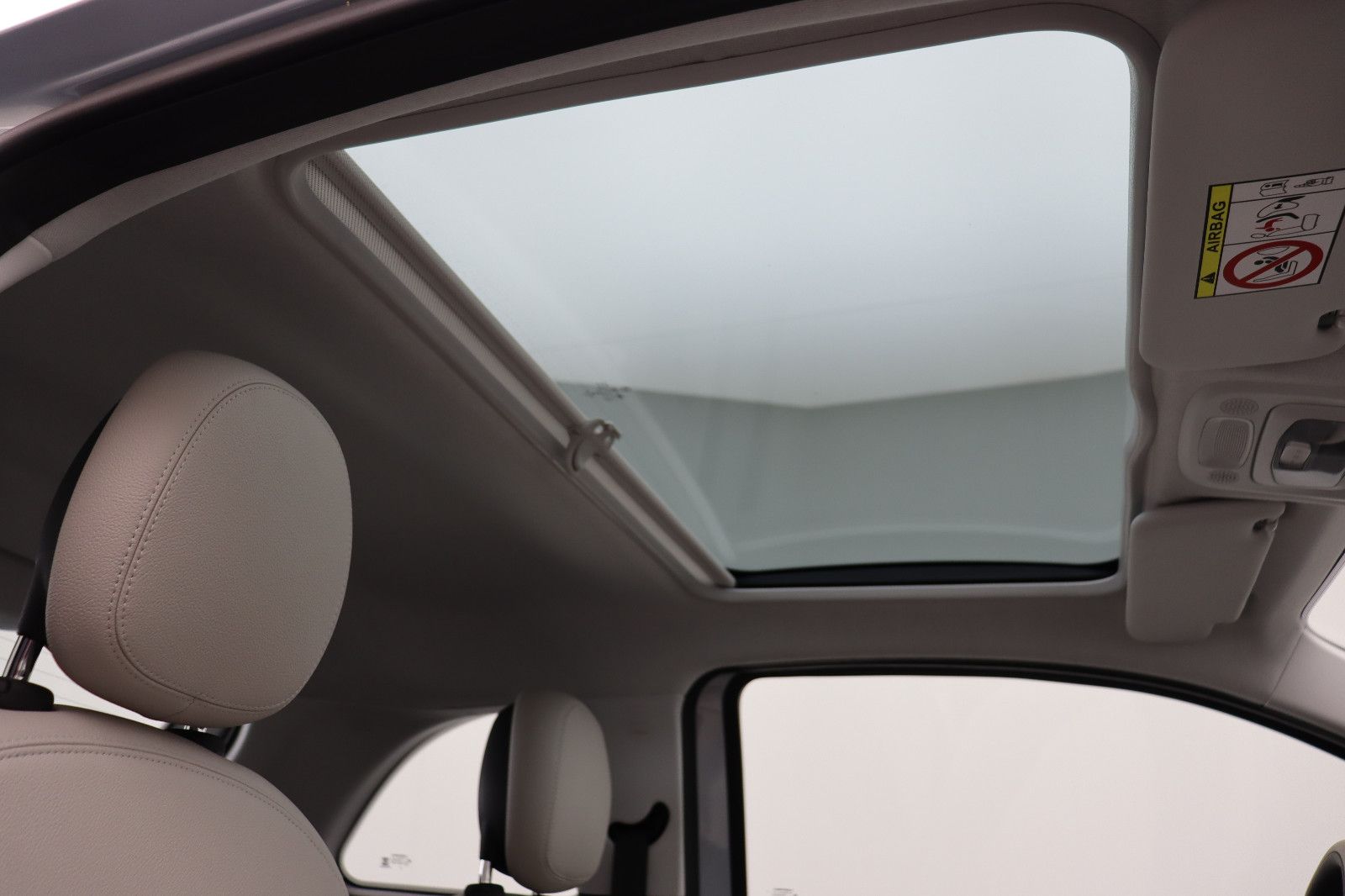 Fahrzeugabbildung Fiat 500e La Prima incl. Wallbox