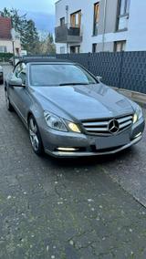 Mercedes-Benz Mercedes E250 Cabrio Automatik, PDC, Sitzh... - Mercedes-Benz E 250 in Frankfurt (Main)