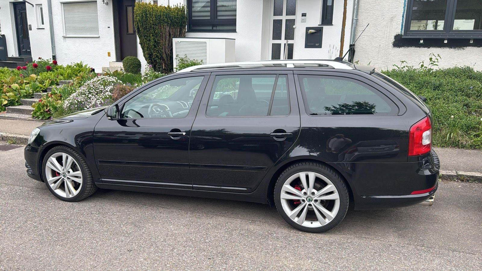 Skoda Octavia 2012 — engine 349 HP (257kW)