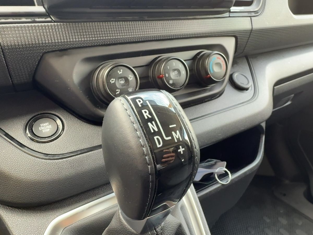 Fahrzeugabbildung Renault Trafic Kasten L1H1 2,8 t dCi 150 EDC EPH Tempom.