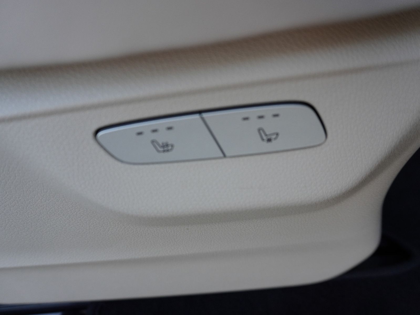 Fahrzeugabbildung Mercedes-Benz V 250 d EXCLUSIVE EDITION