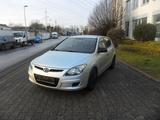 Hyundai i30 1.4Edition Lim*Klimatronik*Tüv3/2027*2Hand - Hyundai i30 Edition20 mit Benzin-Antrieb