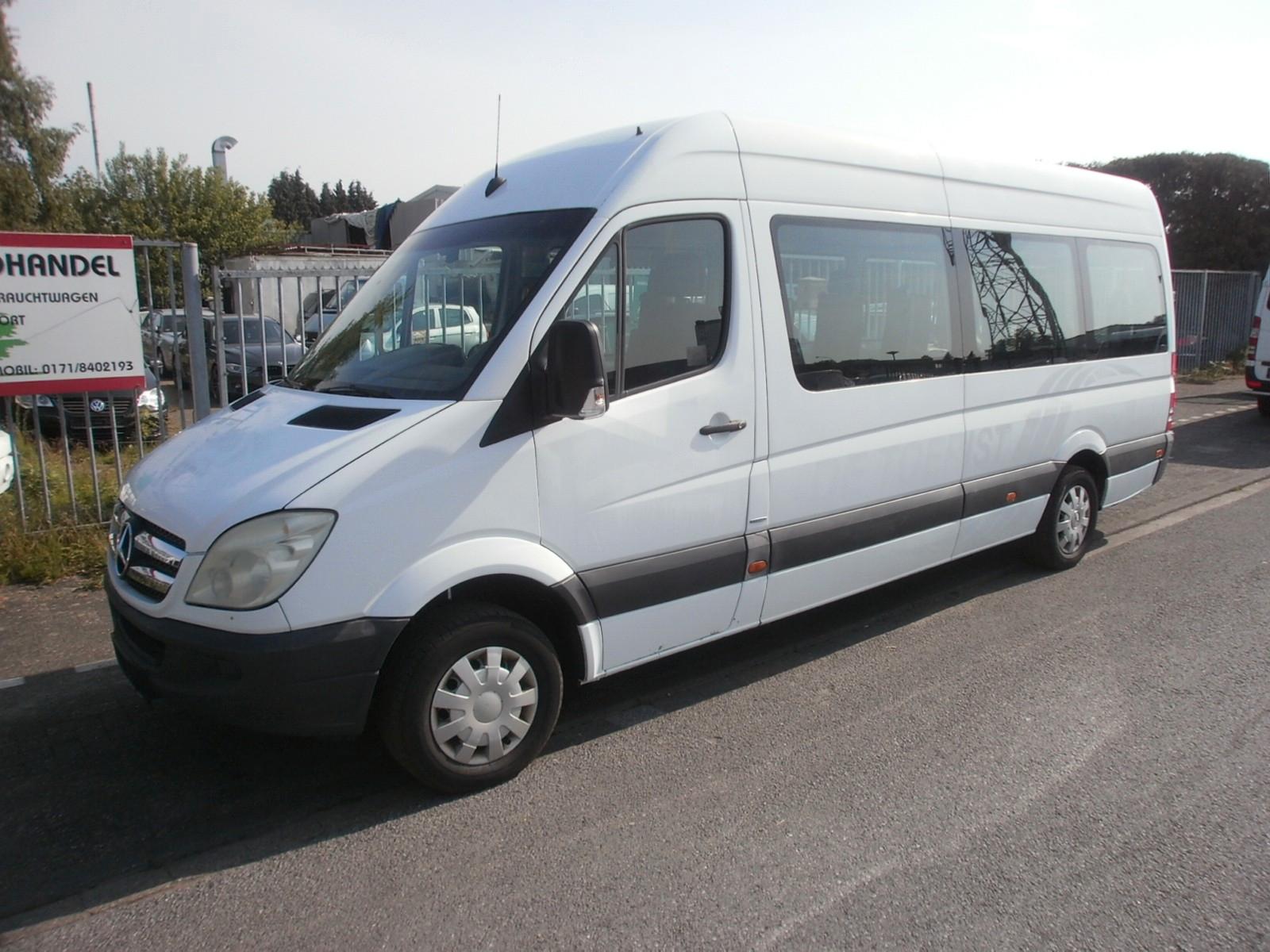Mercedes-Benz Sprinter Maxi 9 person +Lif