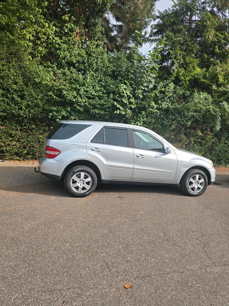 Mercedes-Benz ML280, 2005
