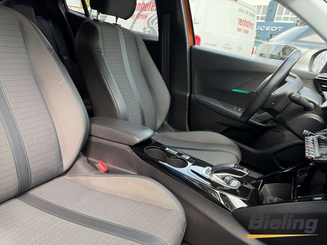e-2008 Allure Elektro Navi Digitales Cockpit Kam