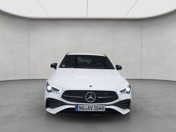 Mercedes CLA 200 Shooting Brake - 9