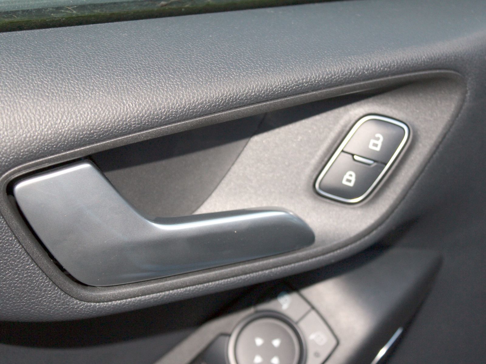 Fahrzeugabbildung Ford Fiesta Titanium