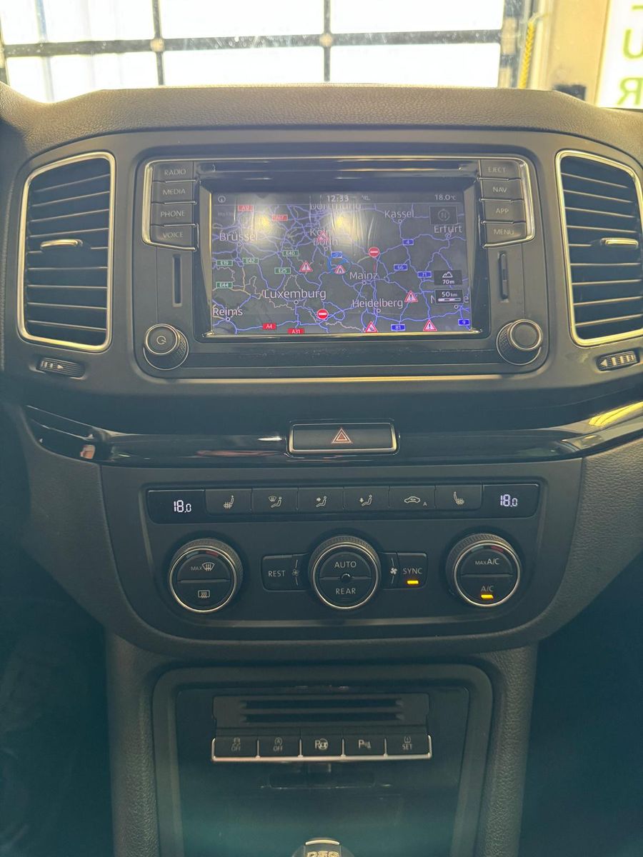 Fahrzeugabbildung SEAT Alhambra Style / 1.Hand/ Scheckheft/ Navi /Klima