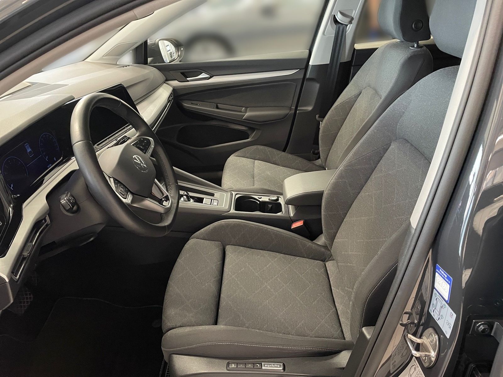 Volkswagen Golf - Bild 11