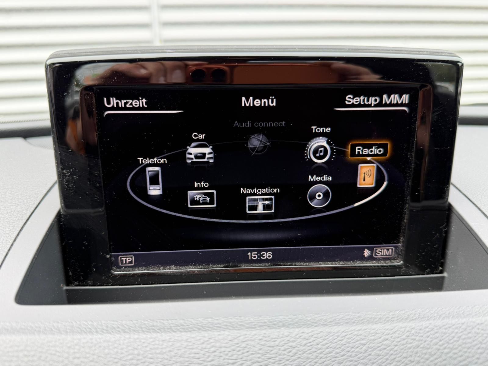 Fahrzeugabbildung Audi Q3 S-line quattro Kam SHZ
