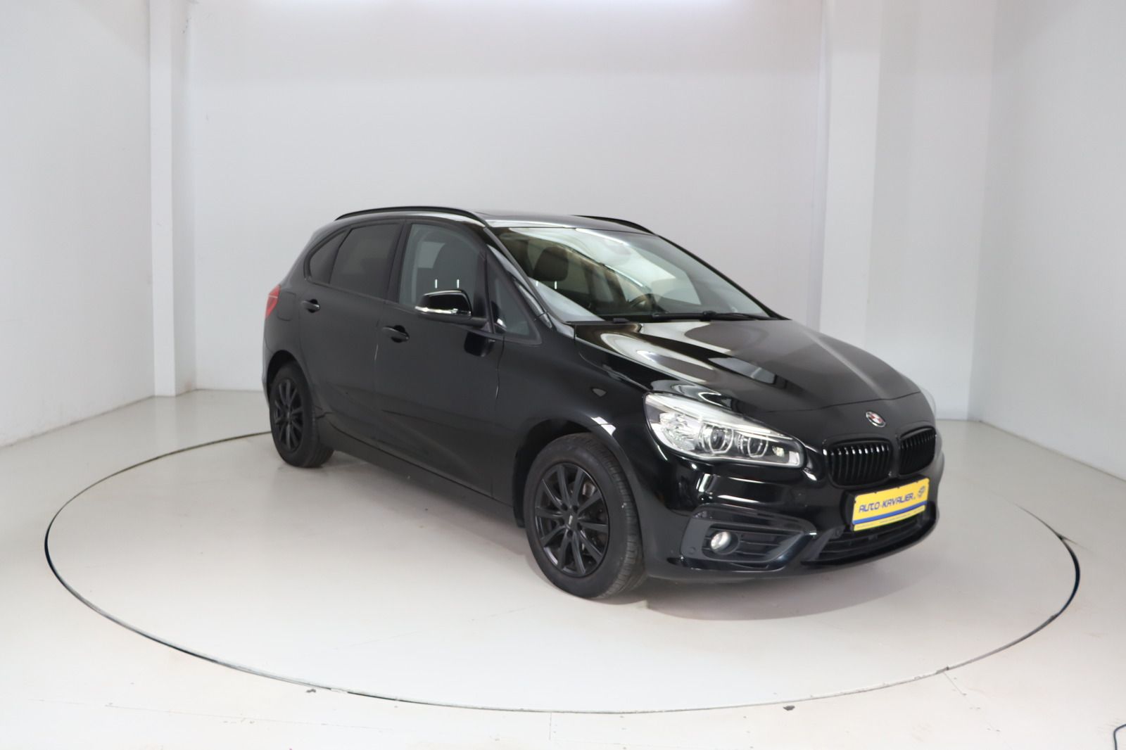 Fahrzeugabbildung BMW 218 i Active Tourer LED * HUD * RFK * Pano *