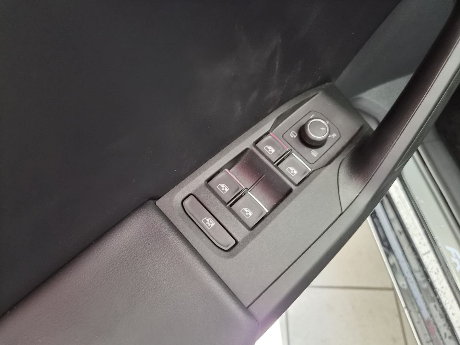 Fahrzeugabbildung SEAT Leon FR / LED / KAMERA / GARANTIE