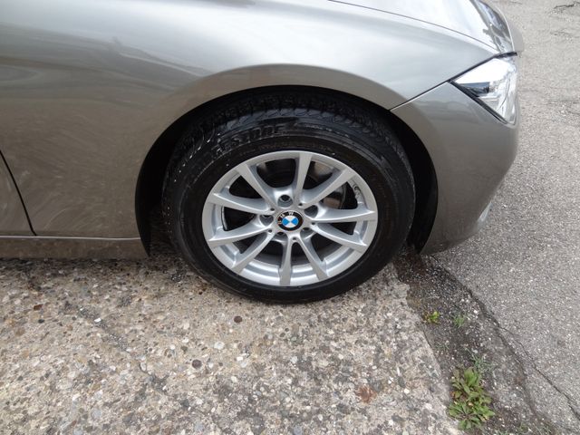 Fahrzeugabbildung BMW 318d Advantage/2.Hd/Navi/LED/AHK/SitzH/TopZust/