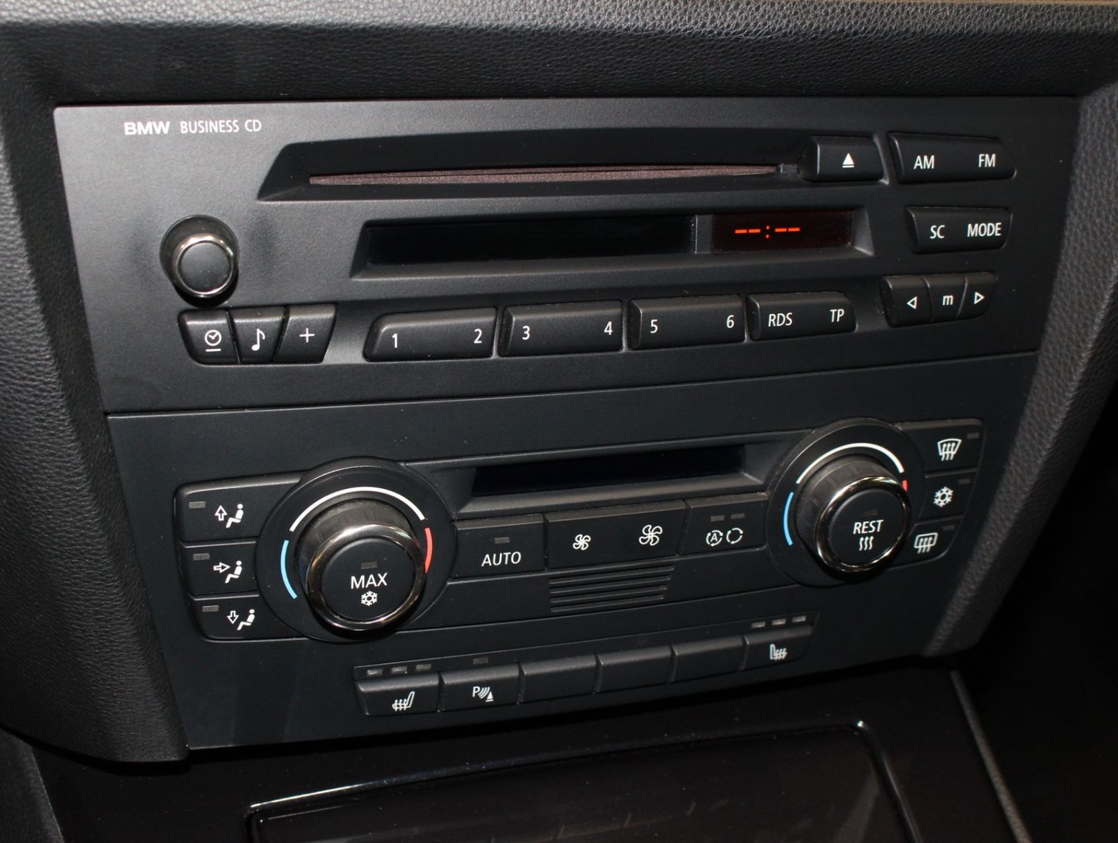 Fahrzeugabbildung BMW 325i Coupe Lagerschaden