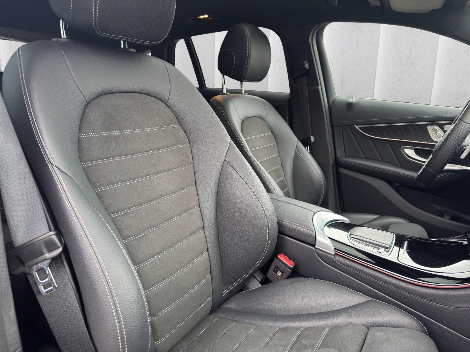 Mercedes-Benz EQC 400 4M AMG Schiebedach MULTIBEAM DISTRONIC